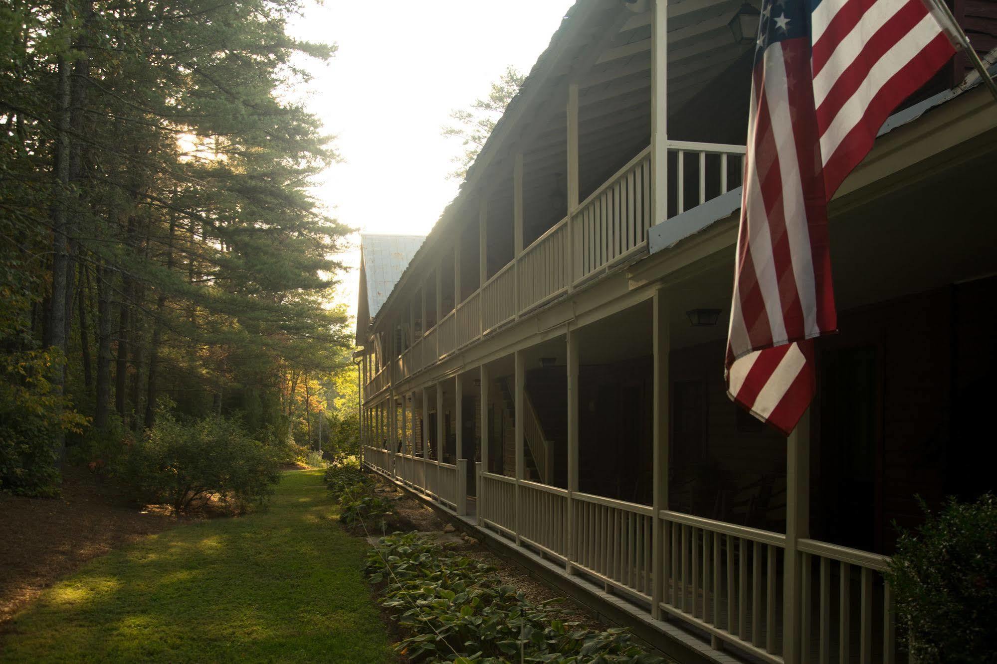 Clarkesville Glen-Ella Springs Hotel & Restaurant מראה חיצוני תמונה